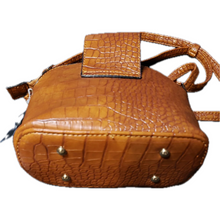 Load image into Gallery viewer, New Small Brown Purse With Zipper (NEW)
