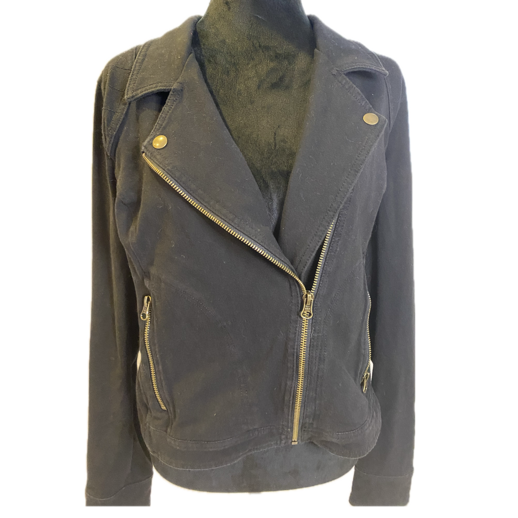 Black Jacket w/ Front Zipper Pockets (NEW)