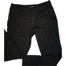 Load image into Gallery viewer, Paniz Black And brown Cheetah Print (NEW)
