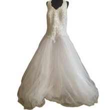 Load image into Gallery viewer, Wedding Dress with Beaded Bodice and Tulle Skirt (Gently Used)
