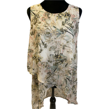 Load image into Gallery viewer, Kate &amp; Mallory Printed Sleeveless Shirt W/ Split Tail (NEW)
