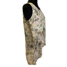 Load image into Gallery viewer, Kate &amp; Mallory Printed Sleeveless Shirt W/ Split Tail (NEW)
