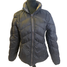 Load image into Gallery viewer, Black Chevron Reversable Puffer Jacket (NEW)
