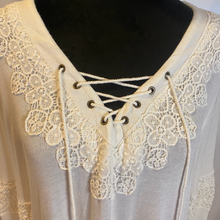 Load image into Gallery viewer, Kate &amp; Mallory Off White Blouse W/ Wide Sleeves &amp; Front Tie (New)
